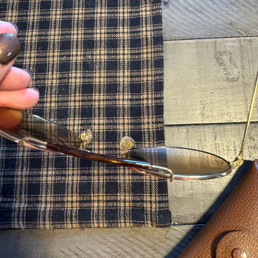 Ray-Ban Gold Frame Sunglasses with Brown Lenses - Picture 5 of 8